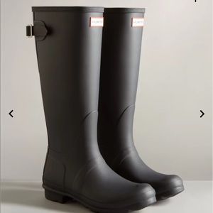 Women Tall Black & White Adjustable Two-Tone Hunter Boots